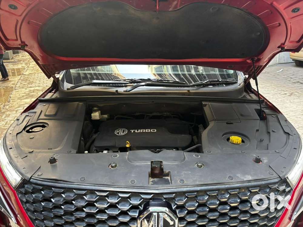 Mg Hector Plus 2021 Diesel 69600 Km Driven