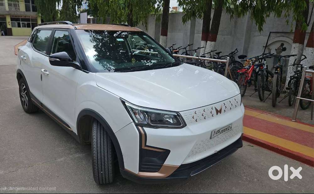 Mahindra XUV400 2023 Electric 52000 Km Driven - Photo 2