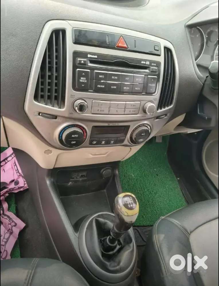 Hyundai I20 Spotz Diesel 2012 Engine Full Quality Gud Tyres New Batter