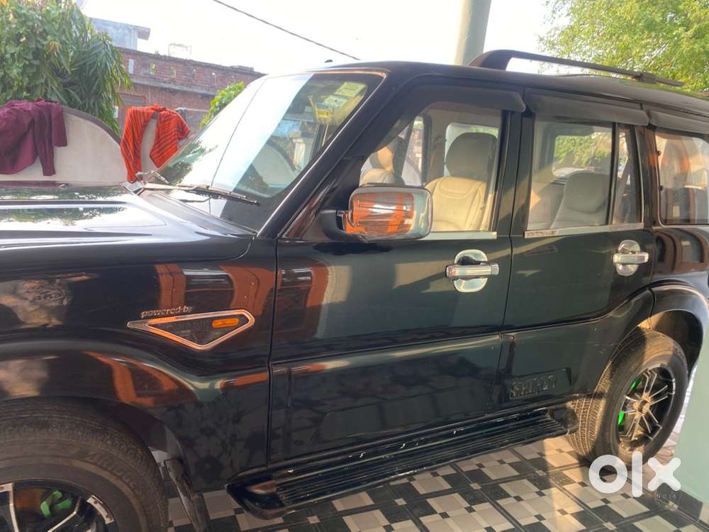 Mahindra Scorpio Diesel 2015