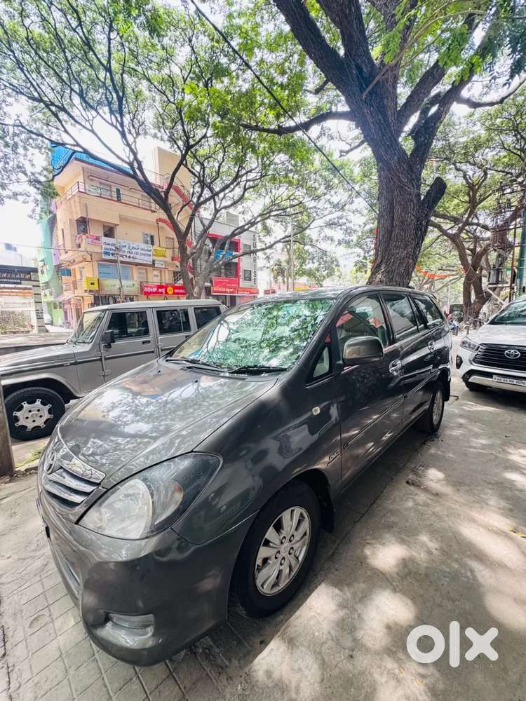 Toyota Innova 2.5 VX 7 Seater BS IV, 2011, Diesel