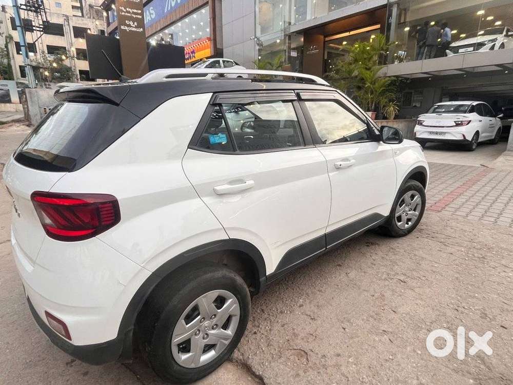 Hyundai Venue S Mt 1.2 Kappa, 2021, Petrol