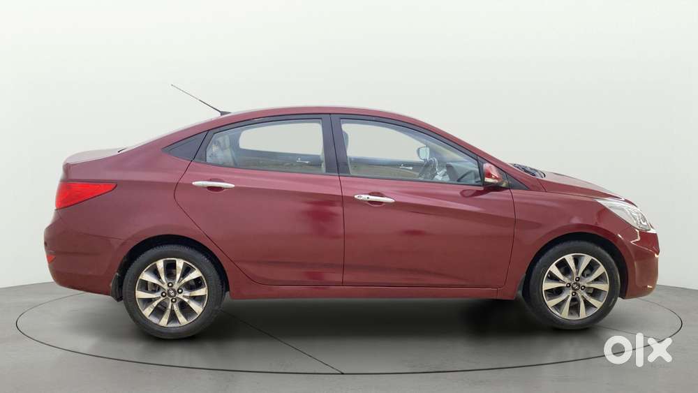 Hyundai Verna Fluidic 1.6 Vtvt Sx Opt, 2014, Petrol