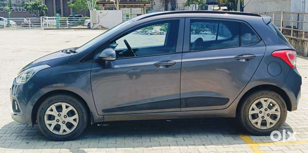 Hyundai Grand I10 Sportz, 2016, Petrol
