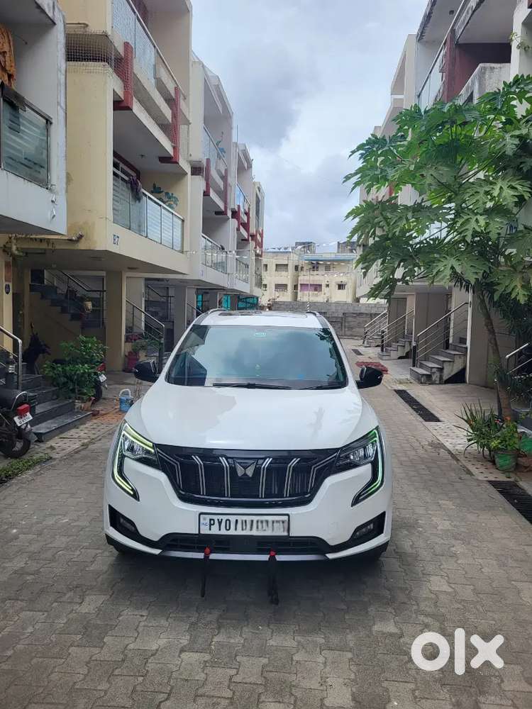 2025 Model_mahindra Xuv700 Diesel Mt_ With Ext.warranty, Cmpy Service