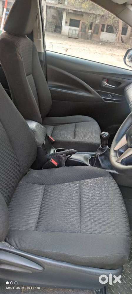 Toyota Innova Crysta 2.4 Gx Mt, 2017, Diesel