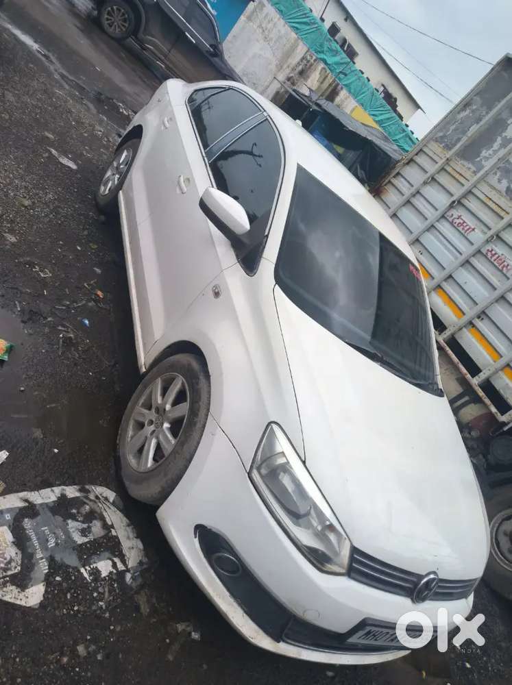 Volkswagen Vento 1.6 Celeste Highline 2010 To2030