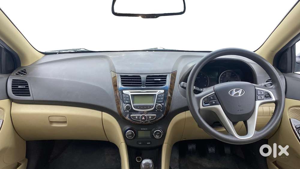 Hyundai Verna 1.4 Cx, 2014, Petrol
