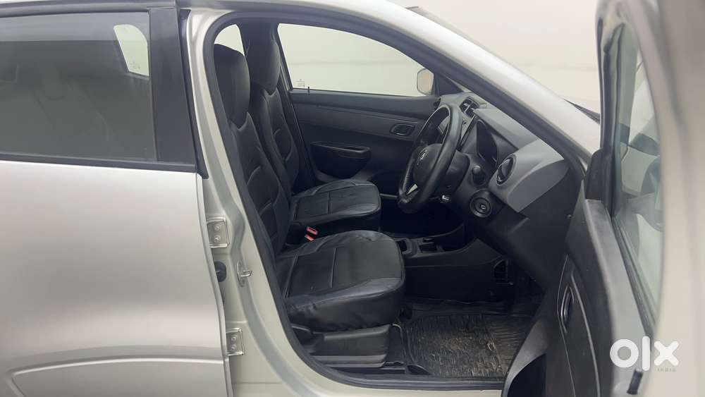 Renault Kwid 2019-ongoing 1.0 Rxt Amt (o), 2017, Petrol