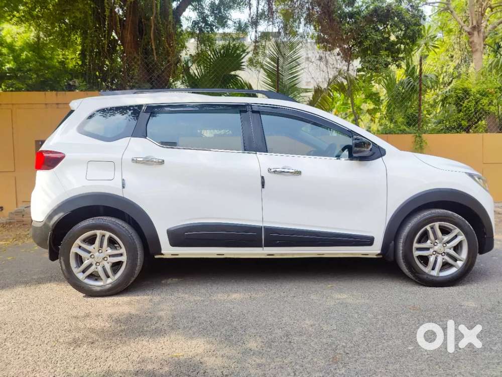 Renault Triber Rxz Easy-r Amt Dual Tone, 2023, Petrol