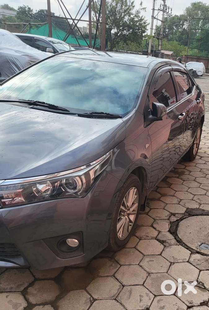 Toyota Corolla Altis 2015 Petrol Well Maintained