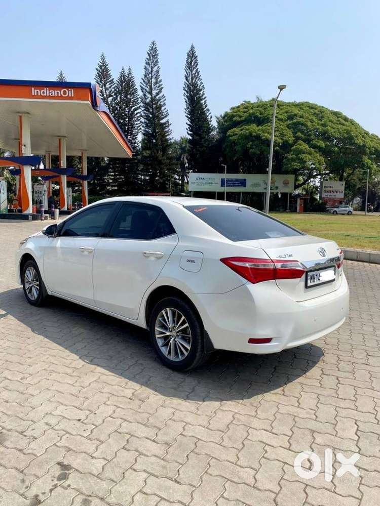 Toyota Corolla Altis 2013-2017 D-4d G, 2015, Diesel