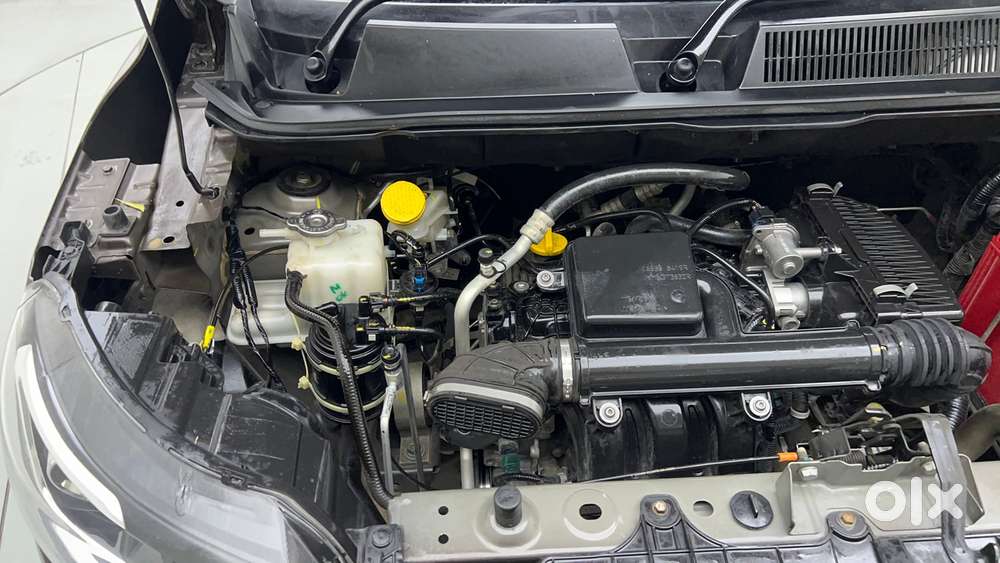 Renault Triber Rxz Easy-r Amt, 2024, Petrol