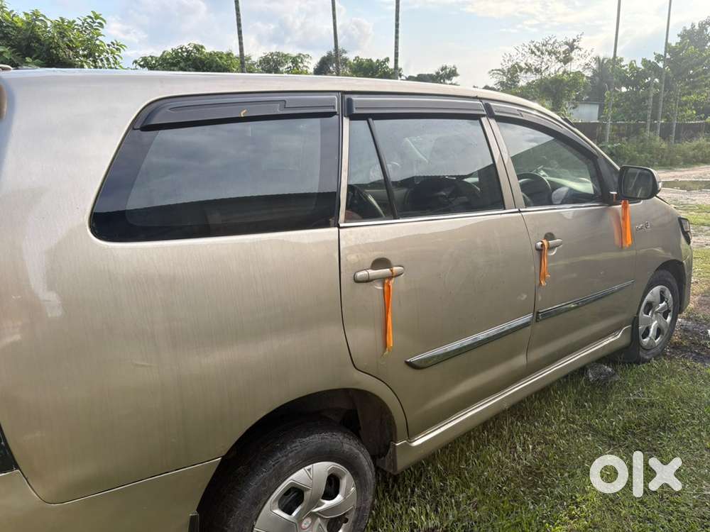 Toyota Innova Diesel 2012