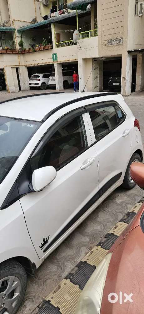 Grand I10 Sports White Bs4