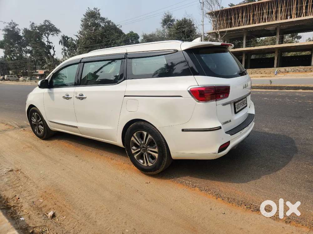 Kia Carnival Limousine Plus 2022 Diesel 51000 Km Driven