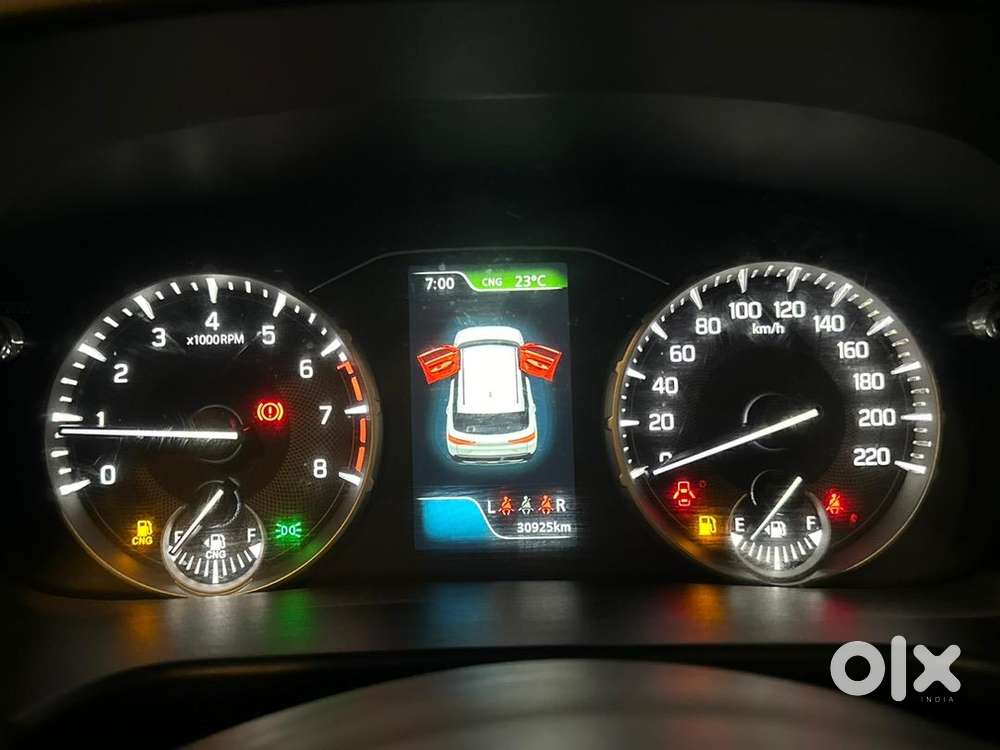 Maruti Suzuki Brezza 2024 Cng & Hybrids Well Maintained