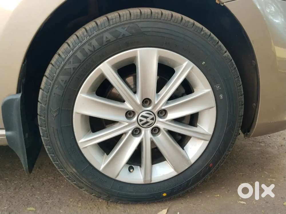 Volkswagen Vento, 2015, Petrol