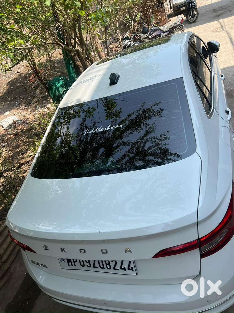 Skoda Slavia Style 1.0l Tsi Mt, 2023, Petrol