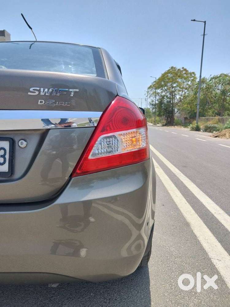 Maruti Suzuki Dzire 1.2 Vxi, 2016, Cng & Hybrids