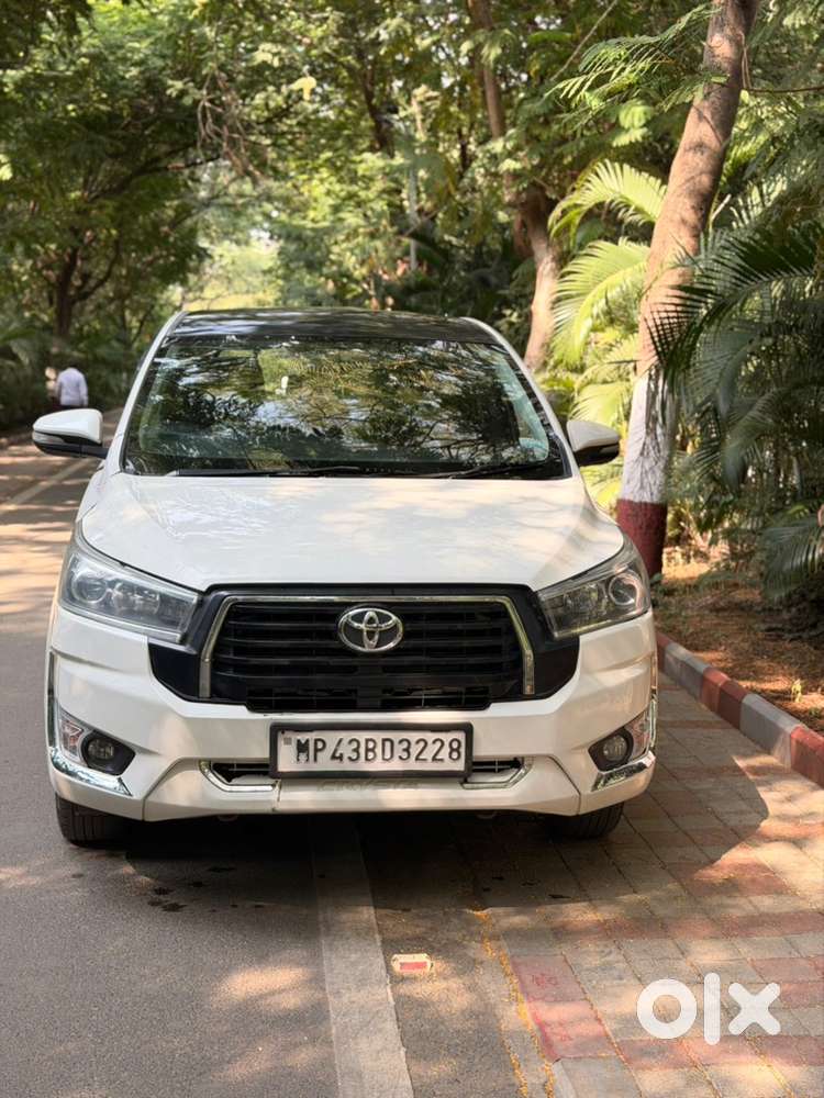 Toyota Innova Crysta 2.4 Diesel Manual 2020