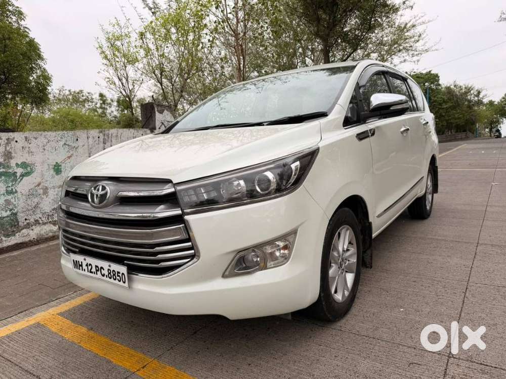 Toyota Innova Crysta 2.8z Automatic, 2017, Diesel