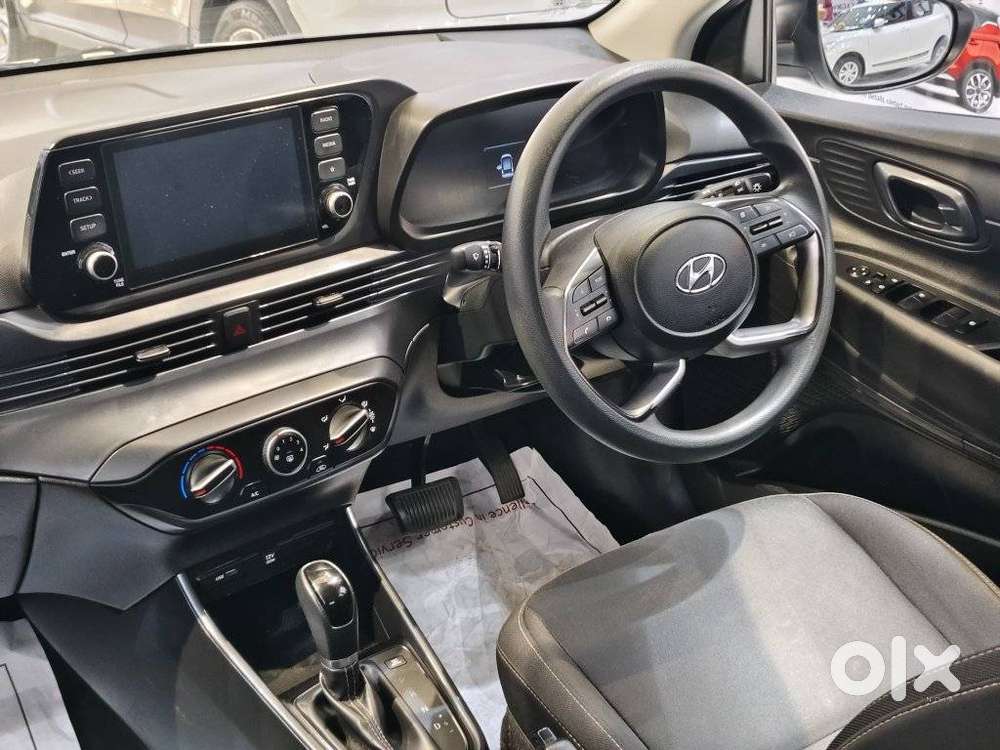 Hyundai I20 Sportz 1.2 Ivt, 2023, Petrol