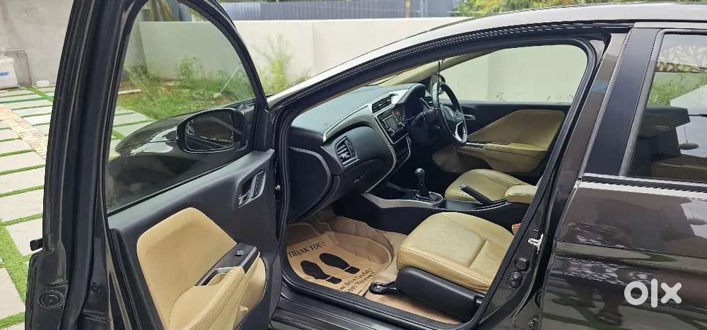 Dr Used 10000 Km To 1lakhkm Showroom Service