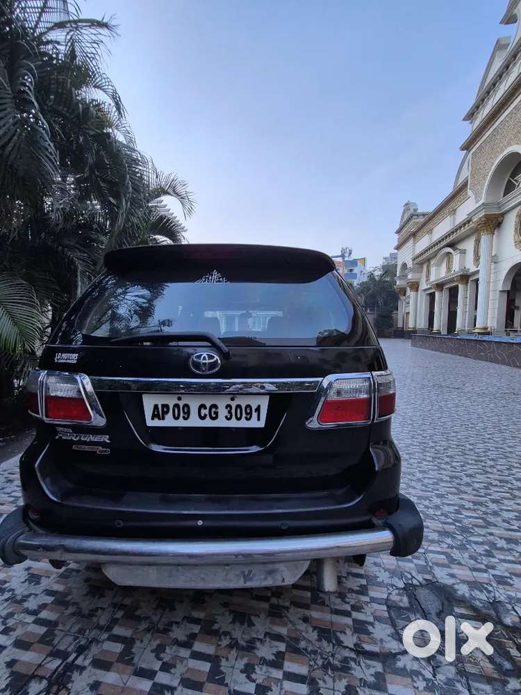 Toyota Fortuner 2010 Diesel Well Maintained