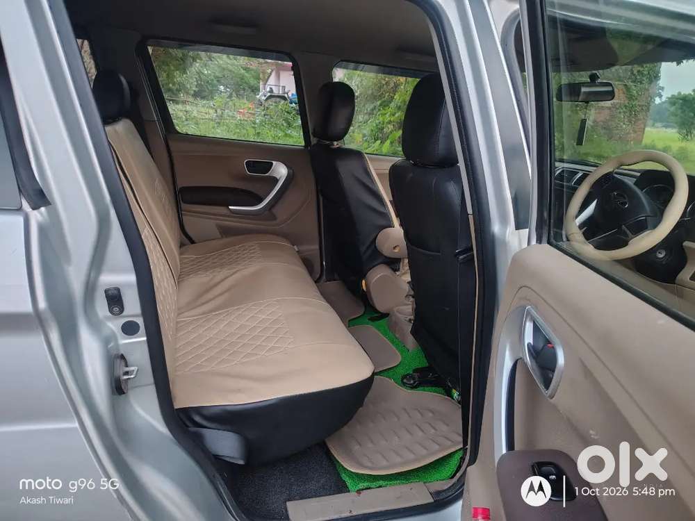 Mahindra Tuv 300 2017