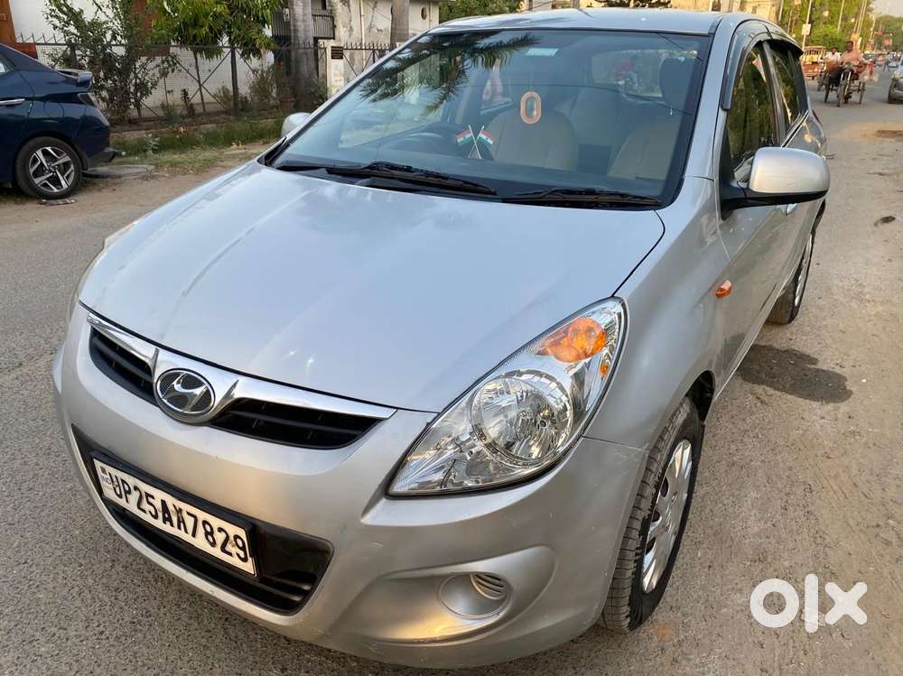 Hyundai I20 Magna 1.2 Mt, 2011, Petrol