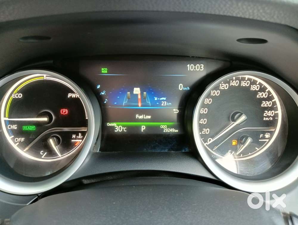 Toyota Camry Hybrid, 2022, Cng & Hybrids