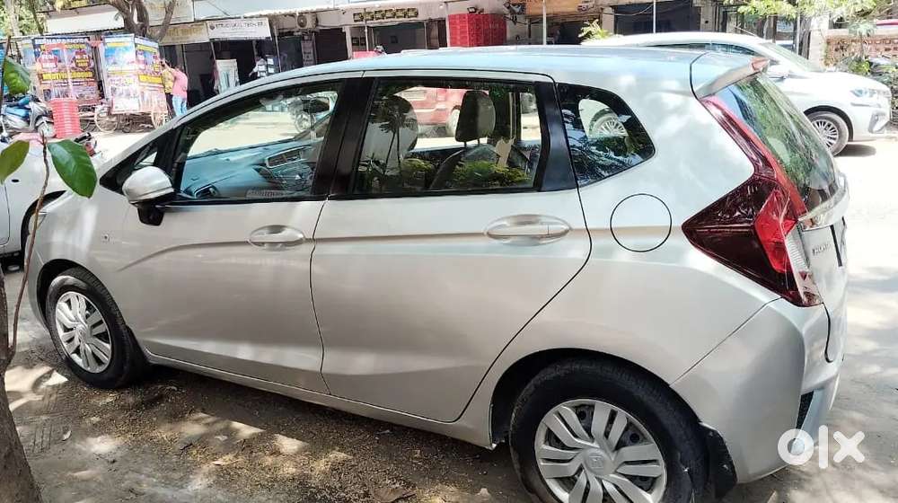 Honda Jazz 2016 Hybrid Variant