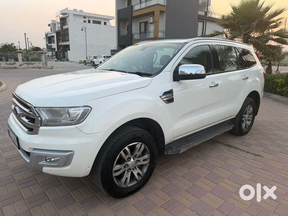 Ford Endeavour 3.2 Titanium 2017