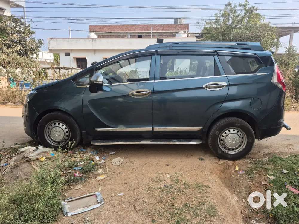 Mahindra Marazzo 2018 Diesel 216000 Km Driven