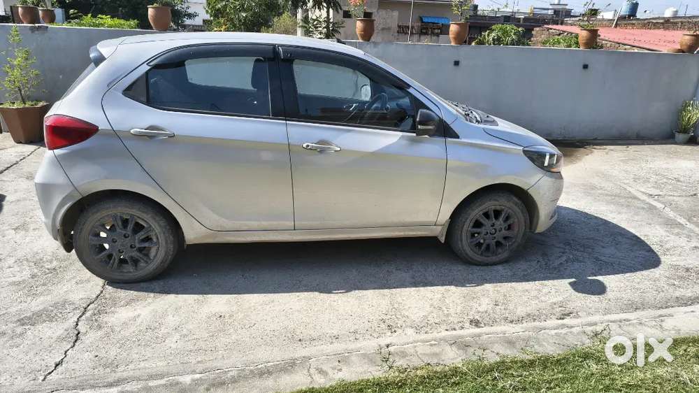 Tata Tiago Xz Top Model - 1st Owner, Fully Loaded & Highly Maintained