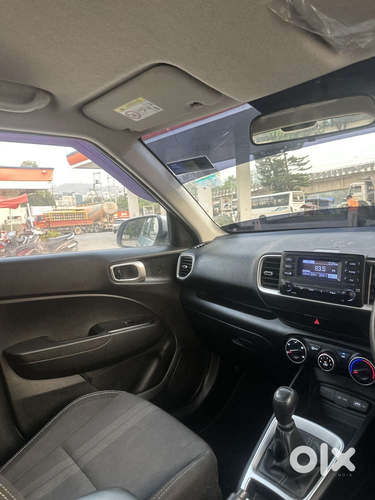 Hyundai Venue S 1.2 Petrol, 2022, Petrol