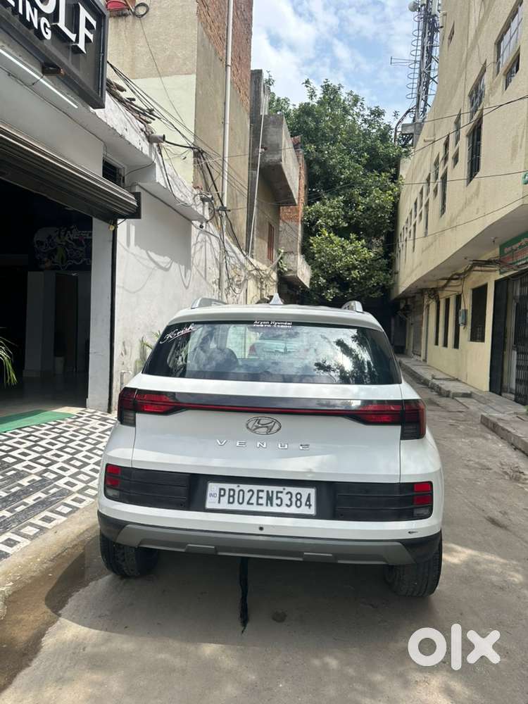 Hyundai Venue 2023 Petrol Manual