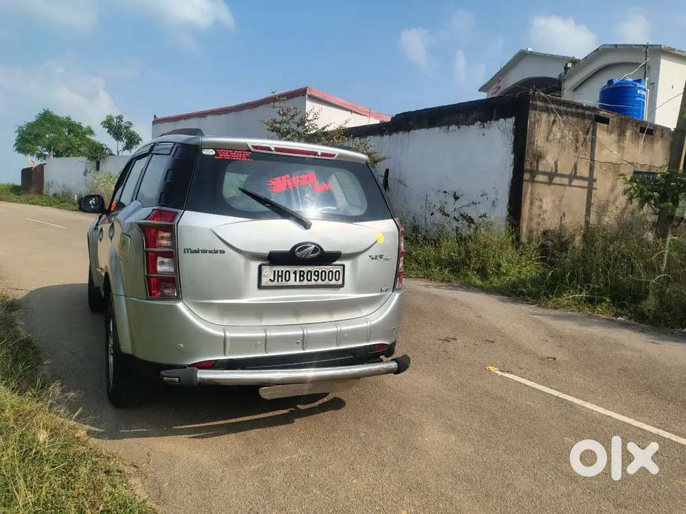 Mahindra Xuv500 2015 Diesel Second Owner
