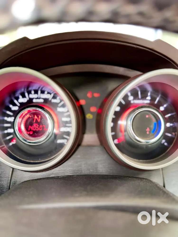 Mahindra Xuv500 2014 Diesel Well Maintained
