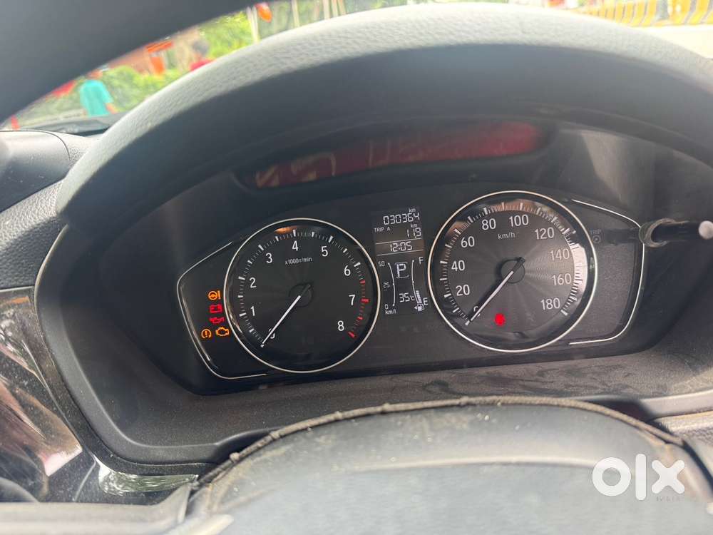 Honda Amaze 2023 Petrol Automatic Top Model 1st Owner