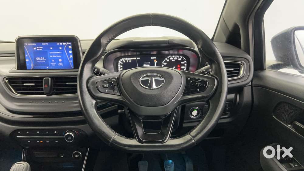 Tata Altroz 1.2 Xz Plus Dark Edition, 2021, Petrol