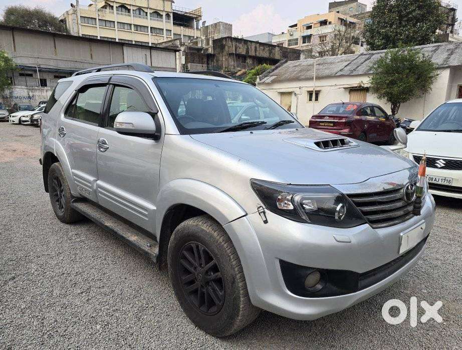 Toyota Fortuner 3.0 4x2 Automatic, 2012, Diesel