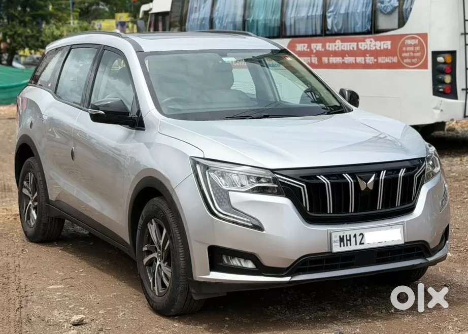 Mahindra Xuv700 2.0 Ax 5 Petrol At Str, 2022, Petrol