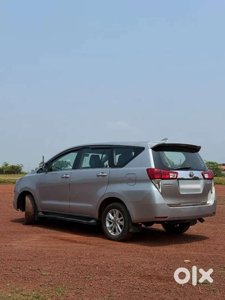 Toyota Innova Crysta 2.8g 2016 8 Seater Automatic