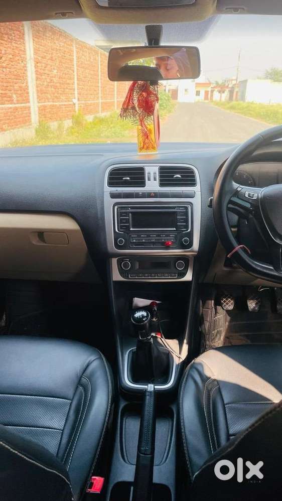 Volkswagen Polo 2015 Petrol 69000 Km Driven