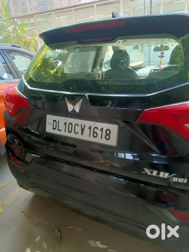 Mahindra Xuv300 1.2 W4 Petrol 2023