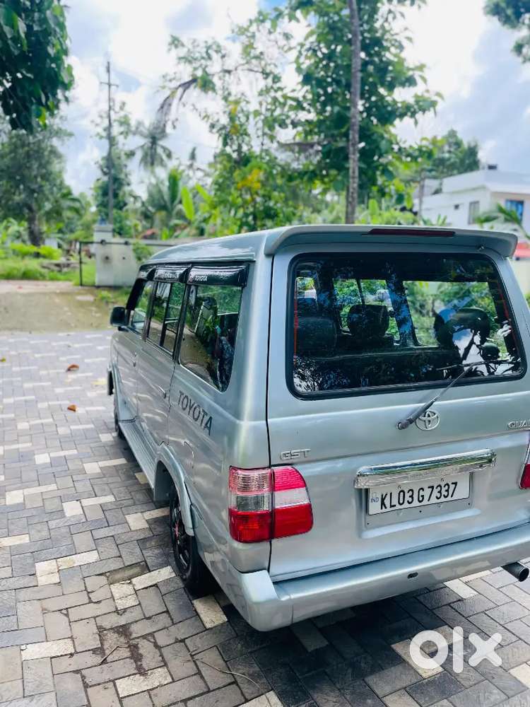 Toyota Qualis 2002 Diesel Well Maintained