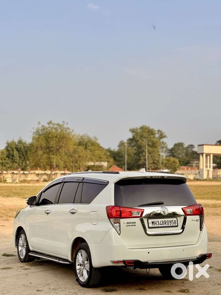 Toyota Innova Crysta