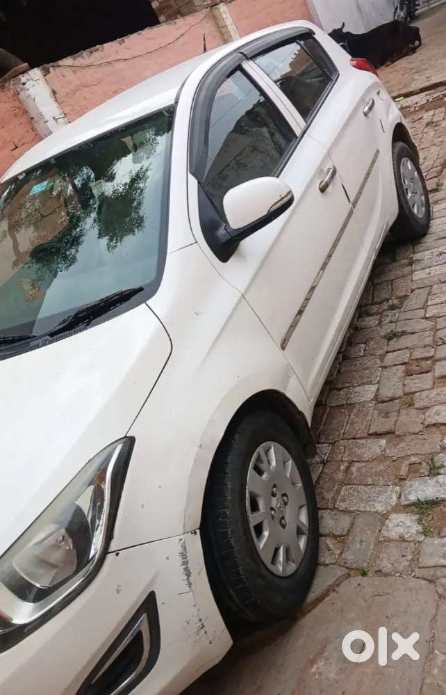 I20 2013 Modl Desel Koi Kmi Nhi Ha Gaadi Me Sb Ok Ha